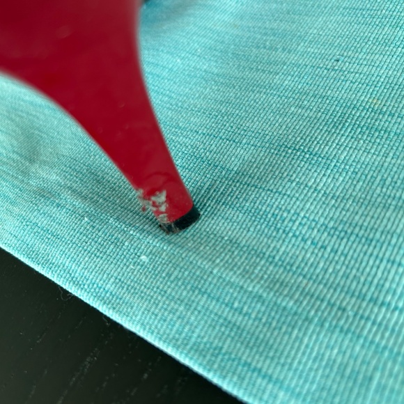 the RED Shoes - Picture 5 of 6